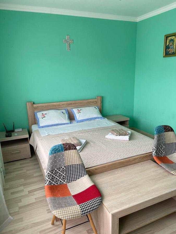 Guesthouse Petrovic Virpazar Exterior foto